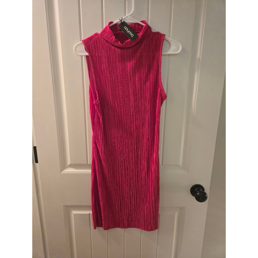 Women's Boohoo Fuchsia Pleated Mock Neck Mini Dress Size 10